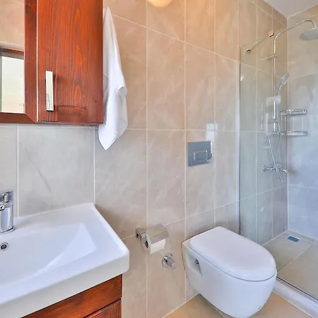 Villa Sarı - Luxury With Private Pool&jacuzzi Kaş