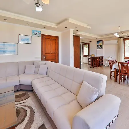 Villa Sari - Luxury With Private Pool & Jacuzzi