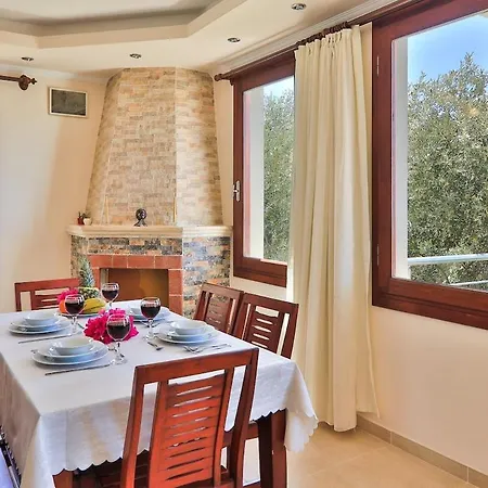 Sarı - Luxury With Private Pool&jacuzzi Villa Kaş